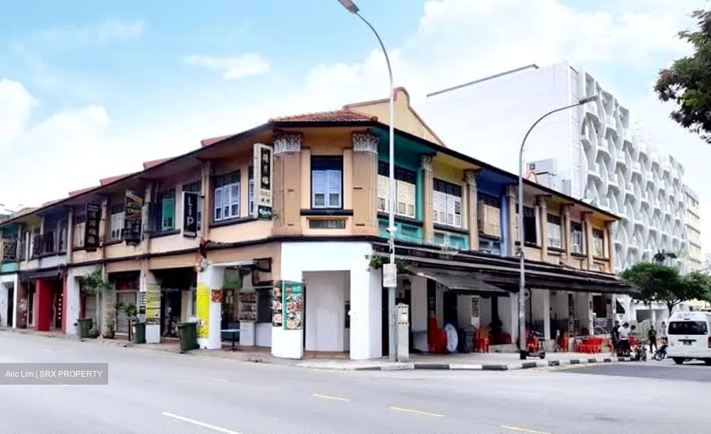 Sims Avenue (D14), Shop House #593655361